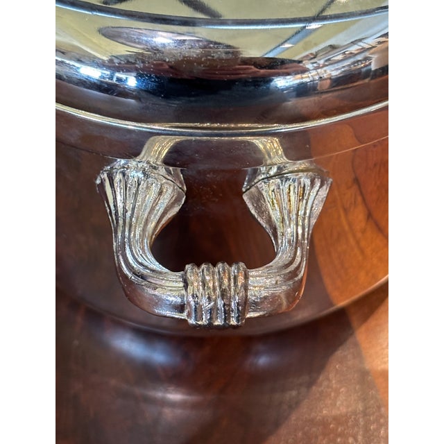 American 1980s Silver Plate Lidded Ice Bucket With Side Handles and Acorn Top Handle For Sale - Image 3 of 8