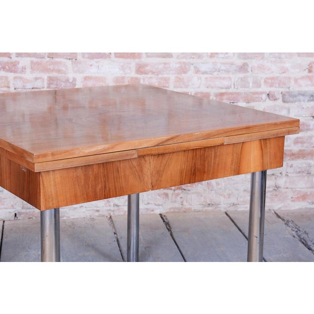 Czech Bauhaus Extendable Table in Walnut attributed to Hynek Gottwald, 1930s For Sale - Image 12 of 13
