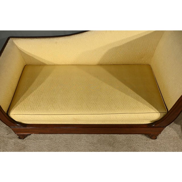 1st Part 19th Century Restoration Mahogany Daybed with Backsplash For Sale - Image 4 of 18