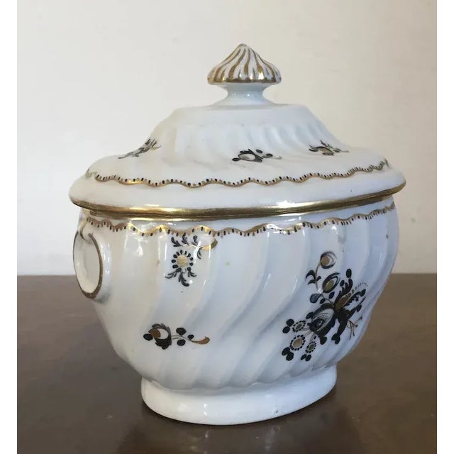 Ceramic Antique 18th Century English George III Worcester Porcelain Sugar Bowl For Sale - Image 7 of 12