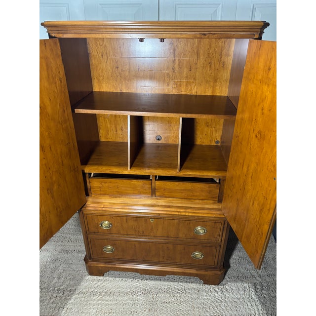 English Late 20th Century Yew Wood Armoire From the Yorkshire Collection by Drexel Heritage For Sale - Image 3 of 11