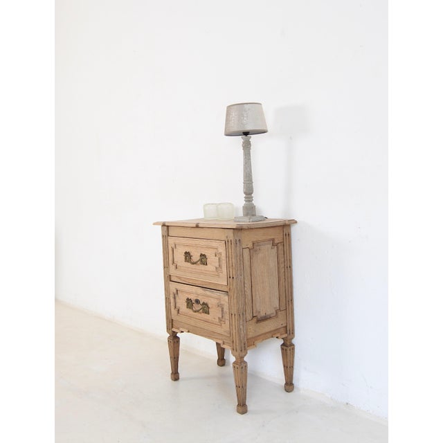 Small Neoclassical Louis XVI Oak Chest of Drawers, Late 19th Century For Sale - Image 3 of 18