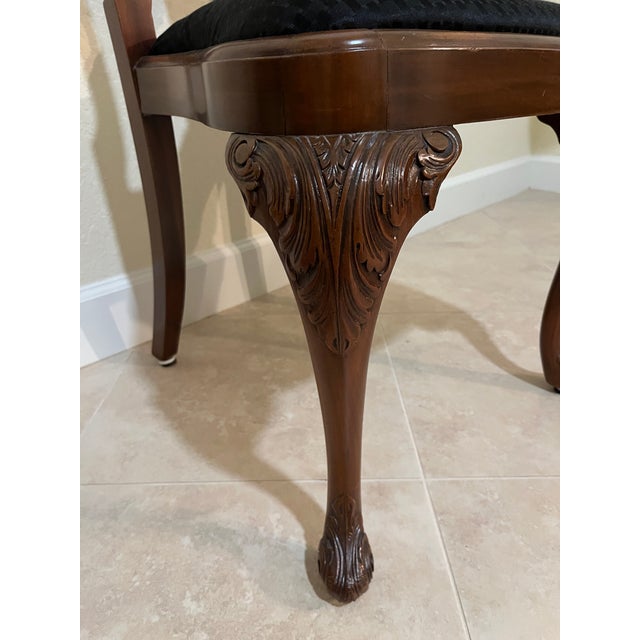 Antique Hand Carved Queen Anne Walnut Chairs - Set of 4 For Sale - Image 17 of 18
