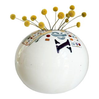 Postmodern Ceramic Orb Vase by K Freeman, Vintage 1980s Postmodern Ceramic Vase For Sale