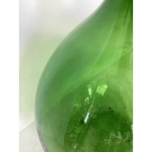 Tuscan Late 19th Century Handblown Emerald Green Italian Demijohn For Sale - Image 3 of 7