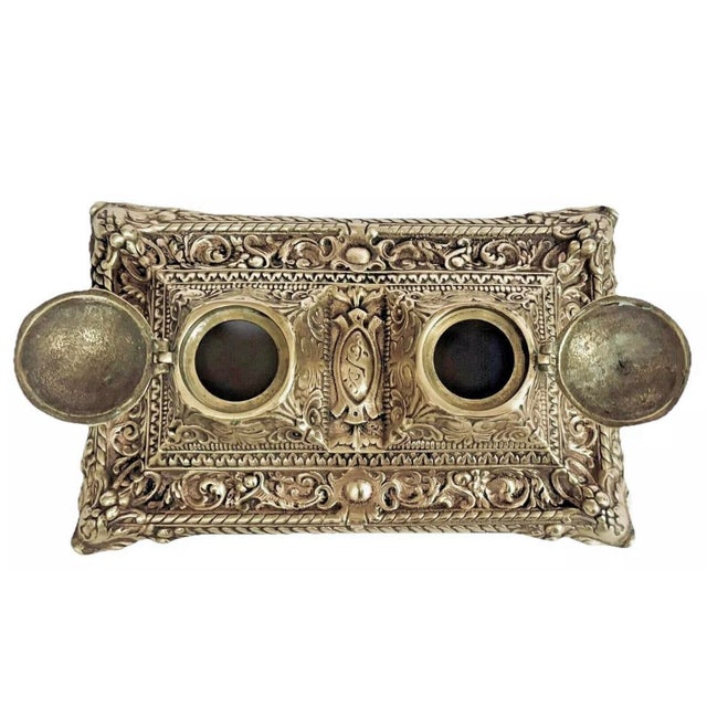 Brass Antique Solid Brass French Déposé Footed Desktop Rococo Double Inkwell For Sale - Image 8 of 9