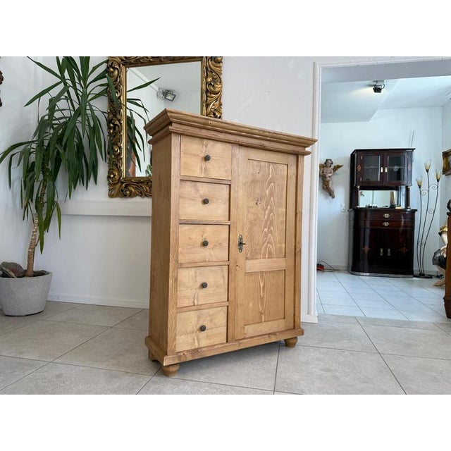 *Antique Alpine-style cupboard, spruce wood farmhouse cupboard/bread cupboard* Dimensions: Height x Width x Depth 130 x 98...