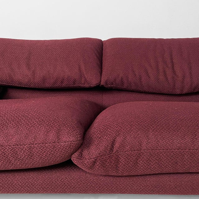 Italian Modern Burgundy Fabric Maralunga Sofa by Vico Magistretti for Cassina, 1970s For Sale - Image 9 of 14