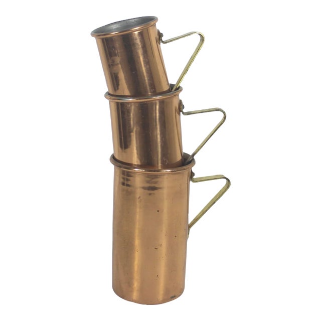 Vintage Copper Measuring Cups Brass Handles- Set of 3 For Sale