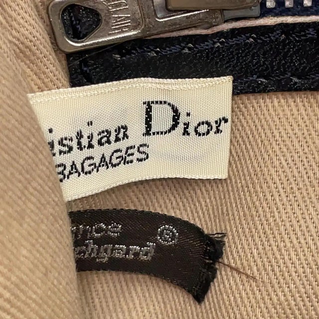 80s Vintage Christian Dior Trotter Gray Nubuck and Black Leather Boston Hand-Bag For Sale - Image 9 of 18