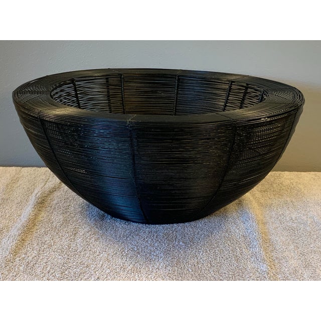 Modern Vintage Modern Black Metal 15.5” Wire Fruit Bowl Basket For Sale - Image 3 of 8