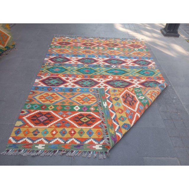 Textile Vintage Mid-20th Century Anatolian Flatwoven Kilim 7'9" X 5'7" For Sale - Image 7 of 8