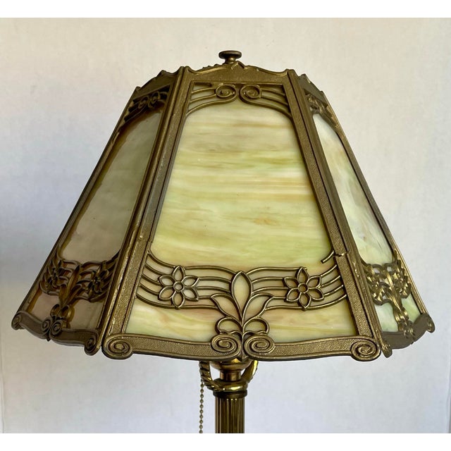 Miller Lamp Company Antique Edward Miller E. M. Co. Green & Custard Slag Glass Table Lamp For Sale - Image 4 of 12
