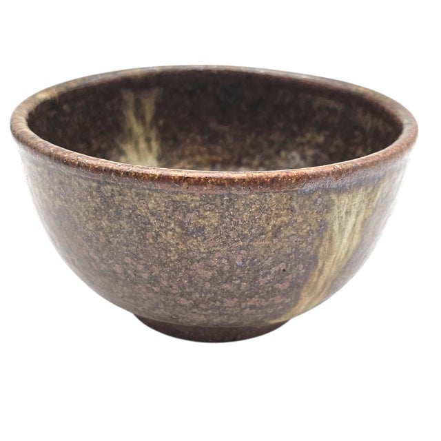 Late 20th Century Japanese Mingei Stoneware Chawan Bowls, Rustic Iron Oxide Fired, Set of Three For Sale - Image 5 of 13