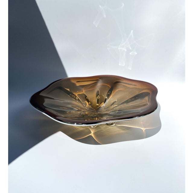 1960s Murano Style Art Glass Flower Footed Bowl in Brown For Sale In Portland, OR - Image 6 of 10