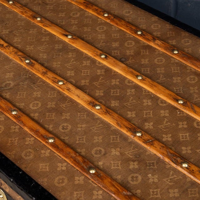 Antique 20th Century Malle Haute Trunk in Woven Canvas from Louis Vuitton, France, 1900 For Sale - Image 17 of 18