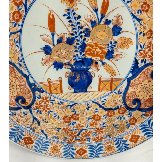 Imari Porcelain 19th Century Japanese Imari Blue and Red Gilt Porelain Charger For Sale - Image 4 of 12