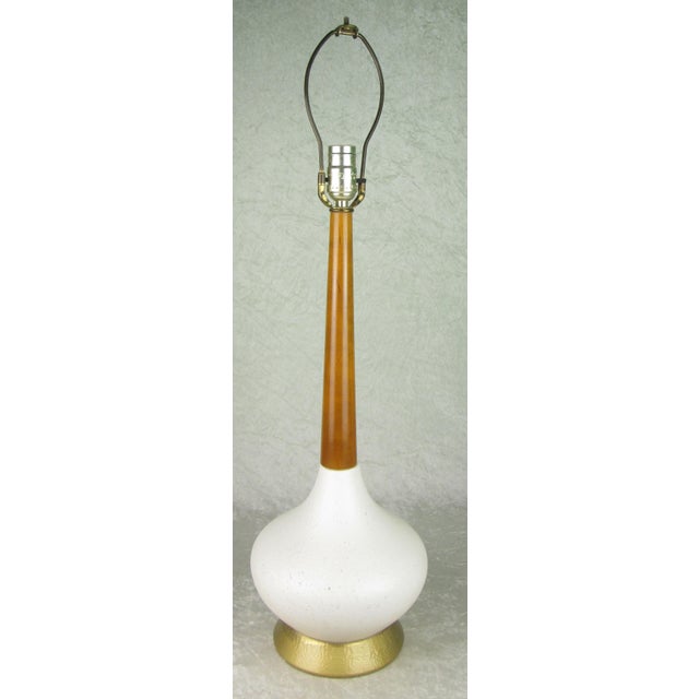 Mid 20th Century Mid Century Modern White Pottery and Walnut Genie Bottle Table Lamp For Sale - Image 4 of 9
