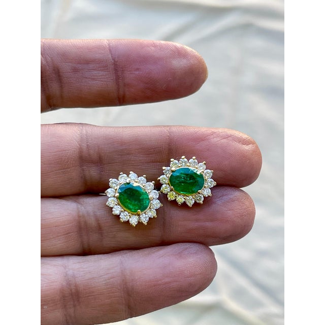 Emerald 4 Ct Oval Shape Emerald & 1.5 Ct Diamond Post Back Earrings 14 Karat Yellow Gold For Sale - Image 8 of 18