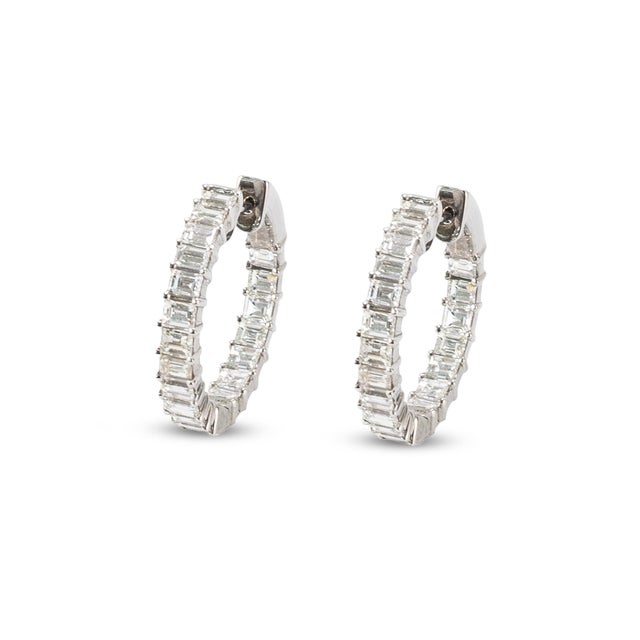Modern Ladies 18k White Gold 3.60ctw Inside Out Baguette Diamonds Hoop Earrings, Pair For Sale - Image 3 of 8