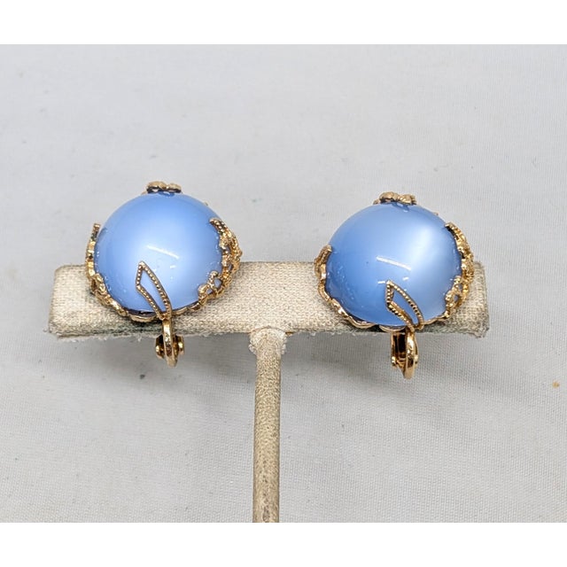 1950s Vintage 1950s Signed Napier Round Blue "Moonglow" Clip Earrings - 2 Pieces For Sale - Image 5 of 7