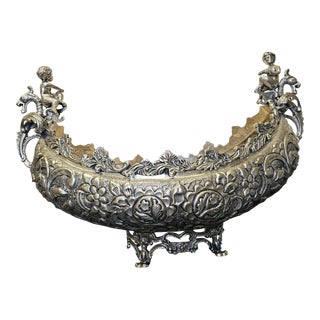 Andrea by Sadek Large Hammered and Repose Silver-Plated Oval Centerpiece With Griffin and Putti Handles For Sale