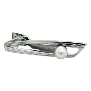 1990s Mikimoto Estate Akoya Pearl Mens Tie Clip 7 mm Sterling Silver For Sale