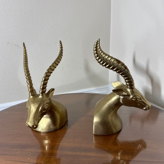 Solid Brass Antelope Gazelle Ram Head MCM Bookends Pair Vintage Heavy For Sale - Image 4 of 7