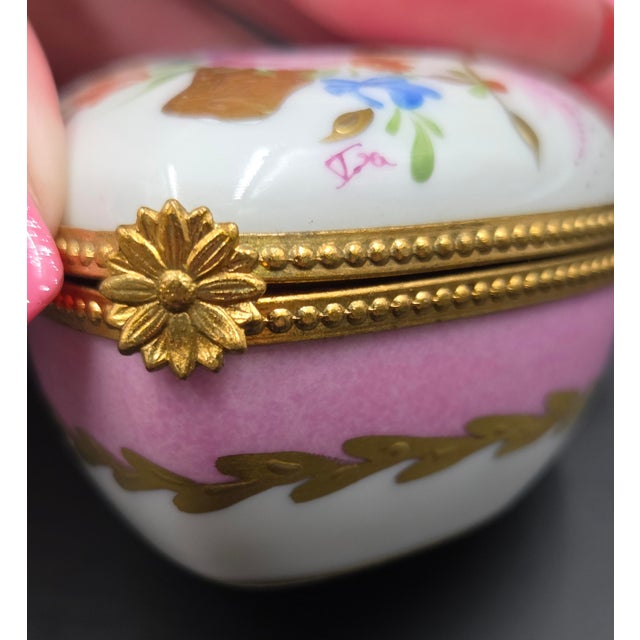 Vintage Curated Collection Fine Porcelain Trinket Boxes Featuring Tiffany & Co., Limoges & Lenox- Set of 5 For Sale - Image 11 of 18