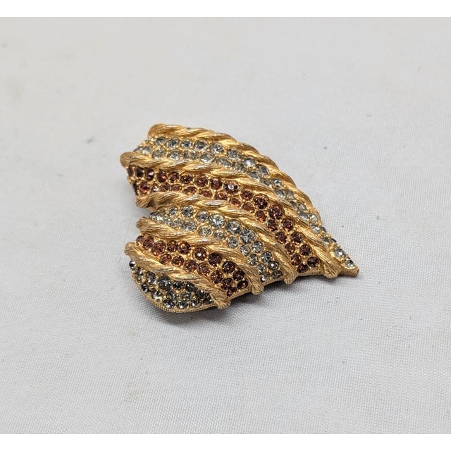 Mid-Century Modern Vintage 1960s Signed Rifas Faux-Topaz & Clear Rhinestone Heart Brooch For Sale - Image 3 of 7