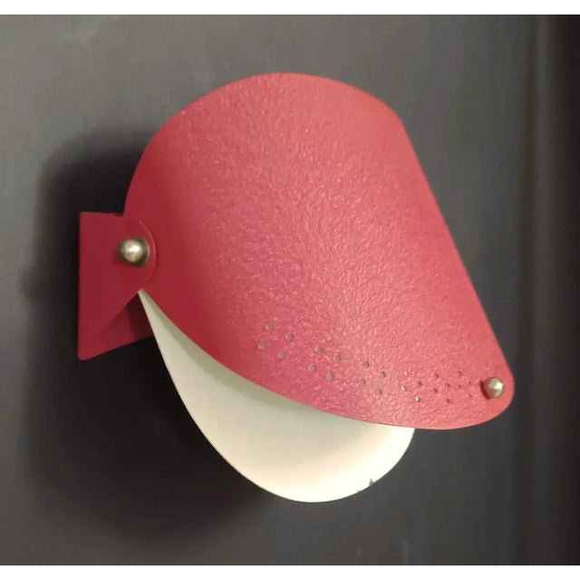 Vintage Italian wall light with adjustable red tin shades / Made in Italy, circa 1960s Measures: height 5.9 inches, width...