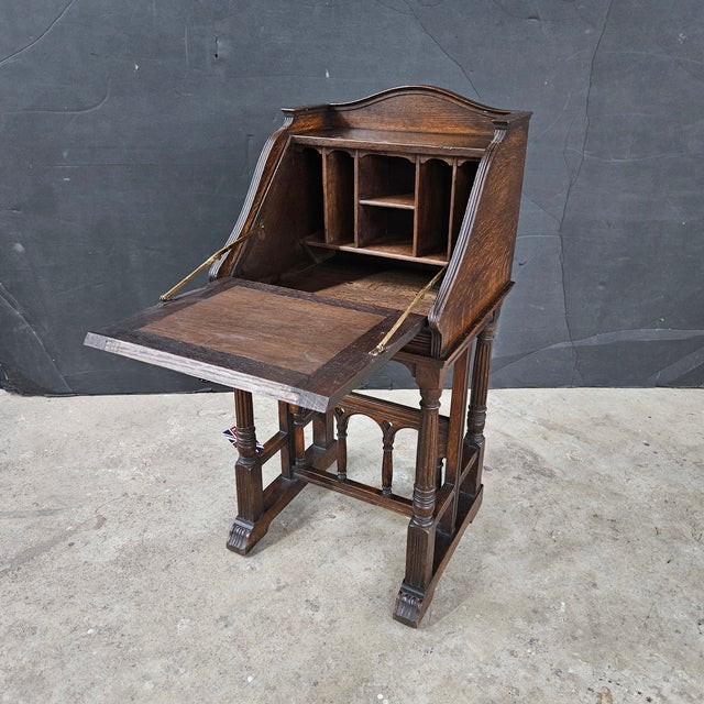 Antique Oak Secretary/Bureau/Lecturn With Carved Front Fall on Turned Leg Base For Sale - Image 9 of 17