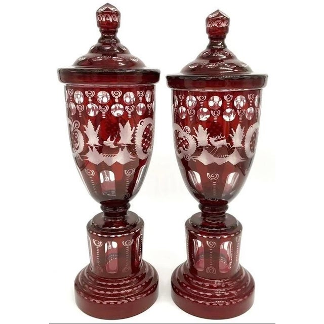 Beautiful vintage ruby red cut-to-clear crystal lidded urn with a rich, deep color and lovely clarity. With the lid in...