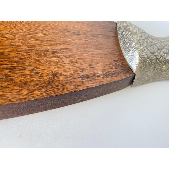 20th Century French Brown Wooden Cutting Board For Sale - Image 5 of 15