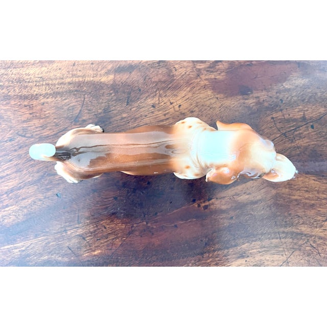1930s English Porcelain Basset Hound Figurine For Sale - Image 5 of 13