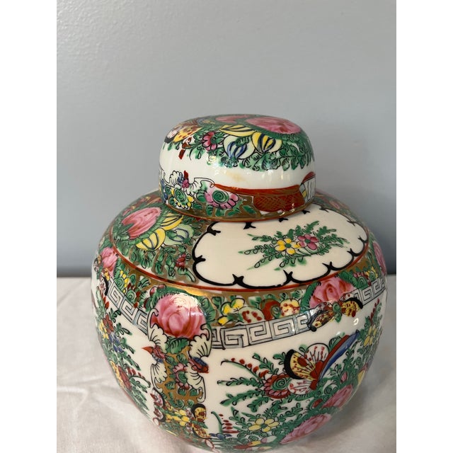 1960s Rose Medallion Decorative Chinoiserie Ginger Jar With Floral Motifs - 1960s For Sale - Image 5 of 8