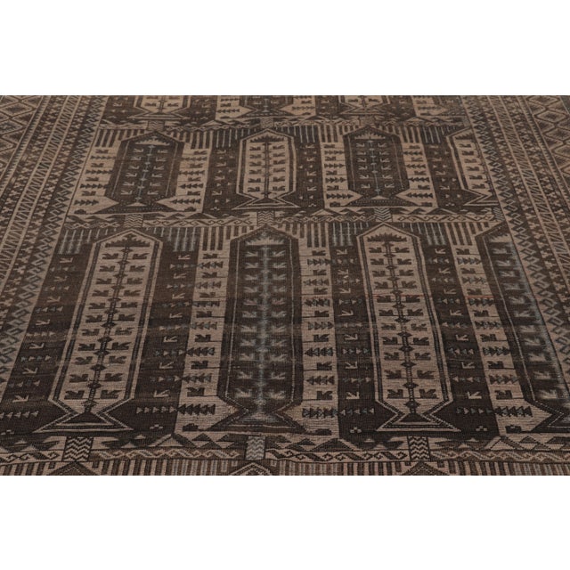 Camel Vintage Turkish Rug With Geometric Patterning in Earthy Tones - Rug & Kilim For Sale - Image 8 of 10