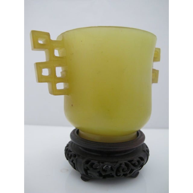19th Century Chinese Archaistic Yellow Jade Twin Handled Libation Cup With Carved Wood Stand For Sale - Image 5 of 12