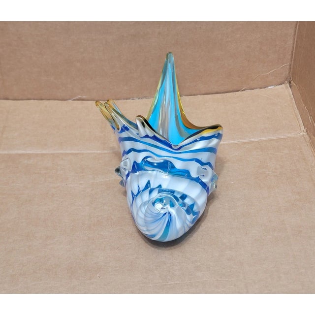 1990s Vintage MCM Murano Style Hand Blown Italy Glass Conch Shell Figurine For Sale - Image 5 of 7