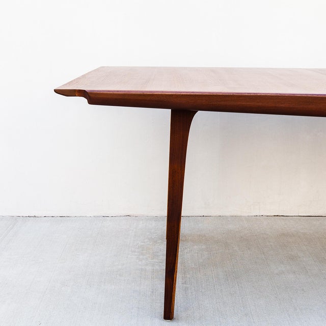 1960s Rare 1960s Glenn of California Walnut Extension Dining Table by Richard Thompson, Attributed For Sale - Image 5 of 18