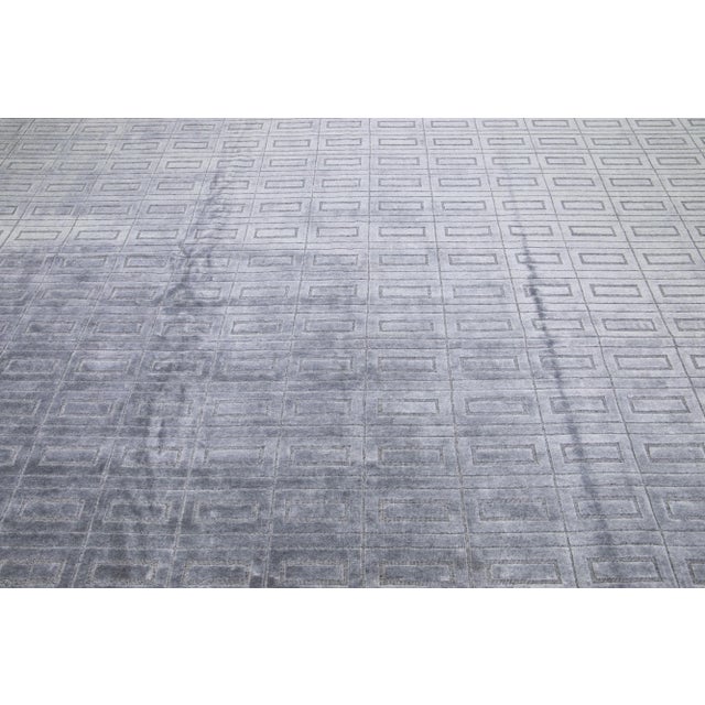 Early 21st Century Comtemporary Handmade Wool & Silk Rug With Gray Geometric Pattern For Sale - Image 5 of 8