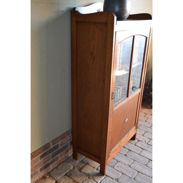 Wood Antique Art Deco Oak Single-Door Display Cabinet For Sale - Image 7 of 11