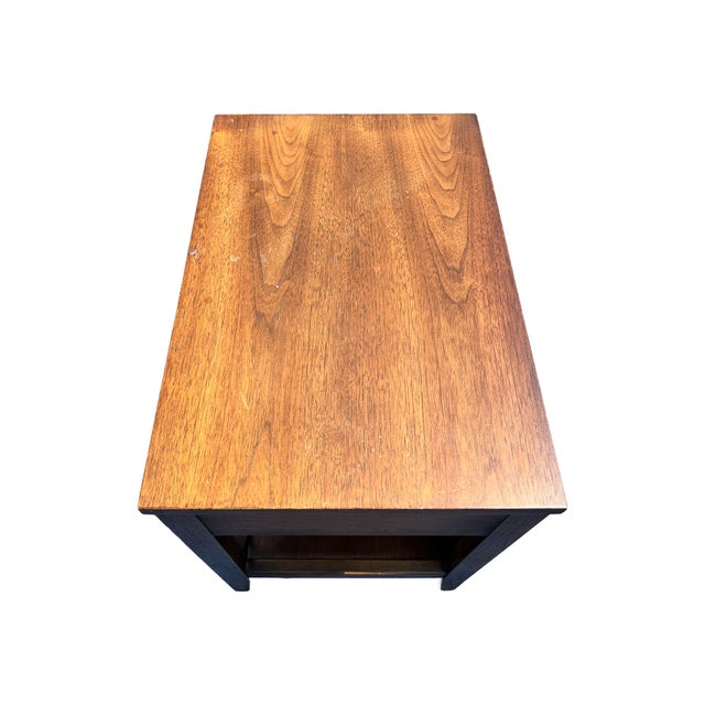 Wood Broyhill Brasilia Single Nightstand or End Side Table in Vintage Mid Century Modern Style, Attributed For Sale - Image 7 of 7