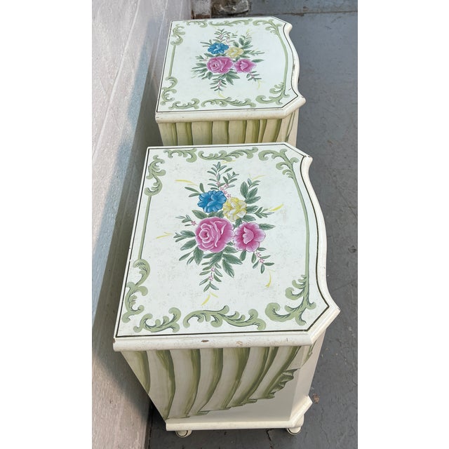 Wood Mid 20th Century Pair of French Provincial Hand-Painted Floral Night Stands For Sale - Image 7 of 16