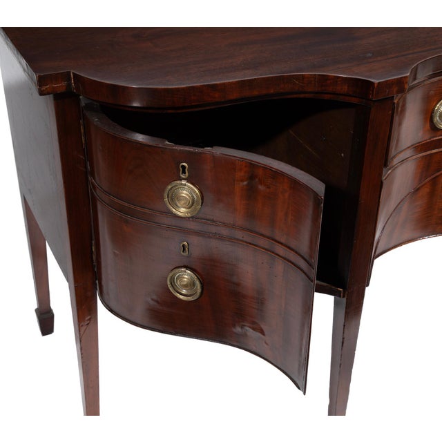 English English Flame Mahogany Serpentine Sideboard, 19th Century For Sale - Image 3 of 7