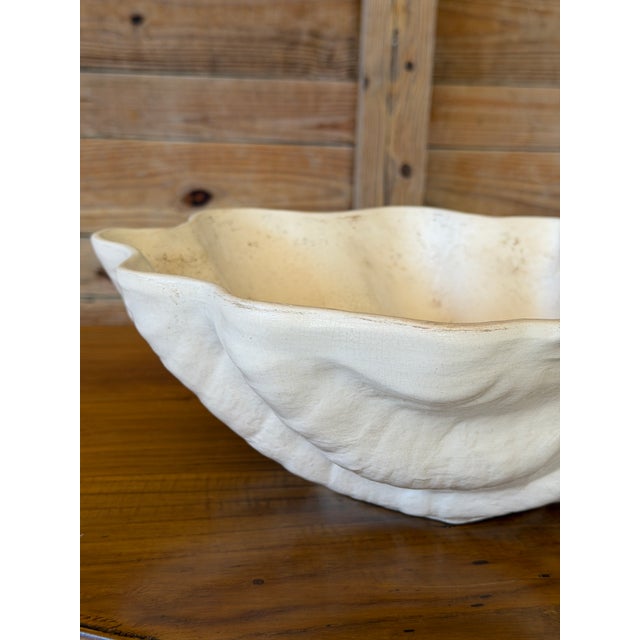 American Vintage American Glazed Pottery Large White Clamshell Centerpiece Bowl For Sale - Image 3 of 12