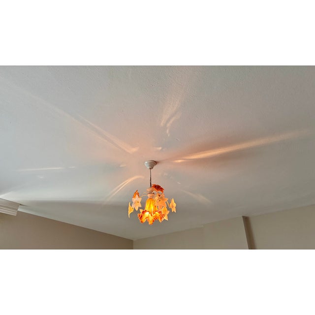 Vintage Italian Murano Style Handblown Swirl Ruffled Shade Pendant, Vintage Amber Brown & White Glass Botanical Chandelier For Sale - Image 11 of 16