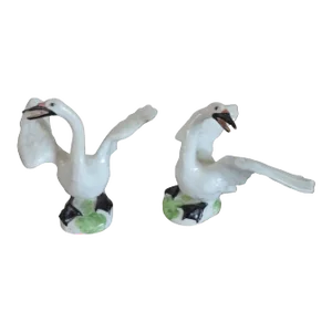 19th Century Paris Porcelain Swans in the Meissen Manner - A Pair