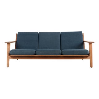 GE-290/3 Three-Seater Sofa in Soap Treated Oak by Hans J. Wegner, 1950s For Sale