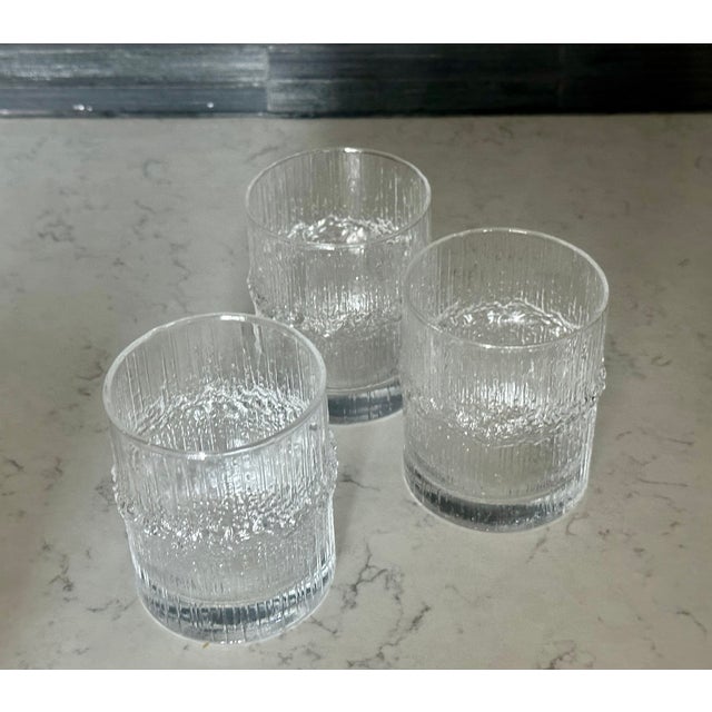 Iittala 1980s Mid Century Modern Tapio Wirkkala Niva Lowball Whiskey Glasses Iittala Finland - Set of 3 For Sale - Image 4 of 5